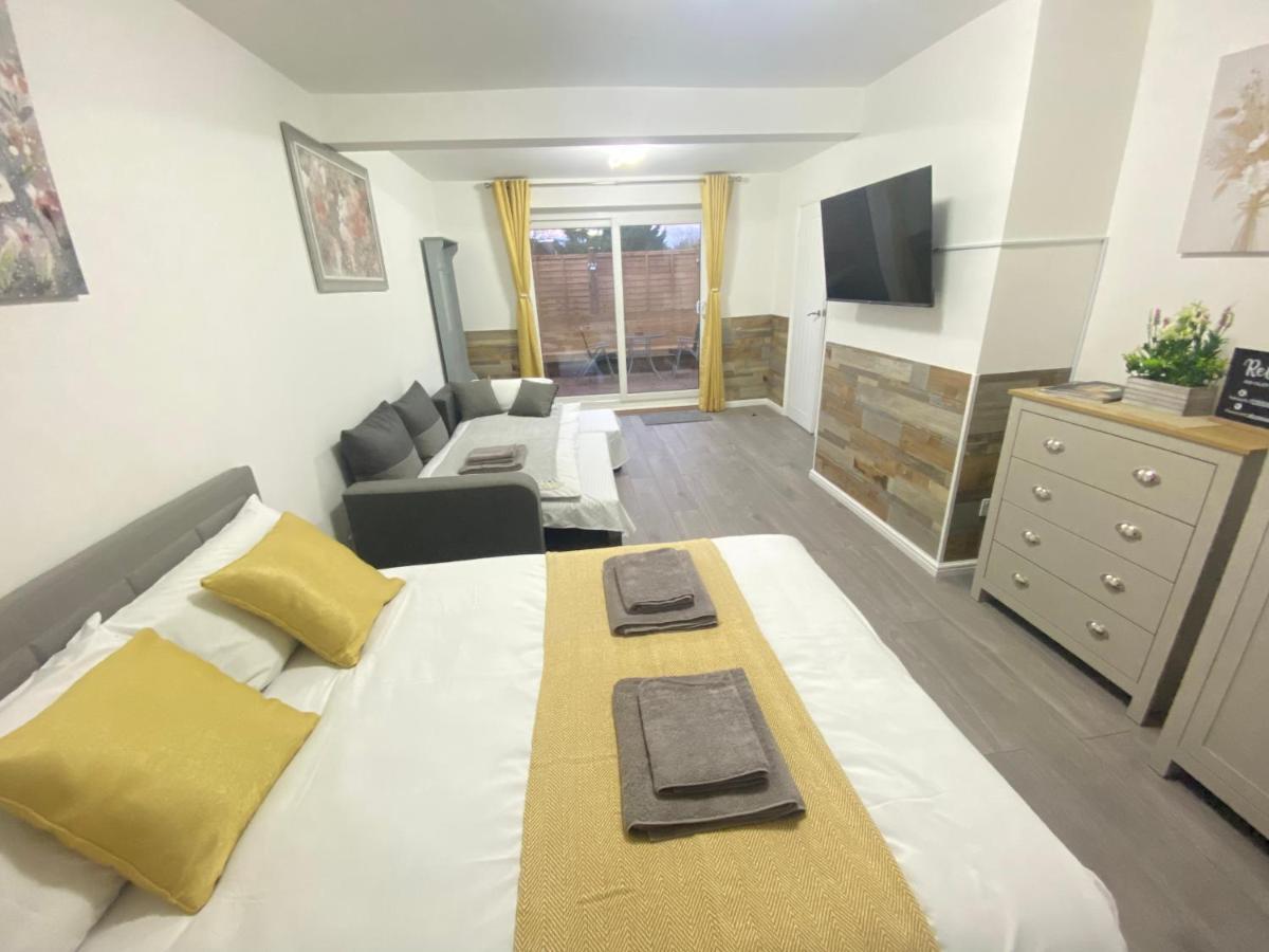 Gatwick Studio Horley Dış mekan fotoğraf
